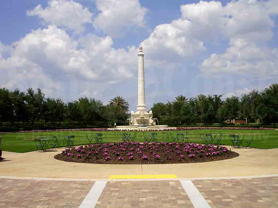 TALIS PARK Monument